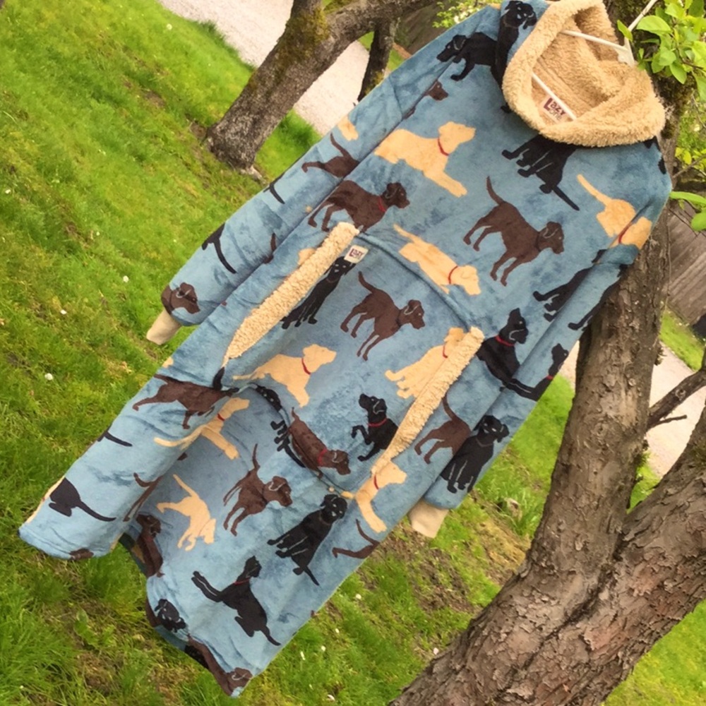 Lazy one blanket hoodie sleep robe lounge cabin dog show travel lodge labs